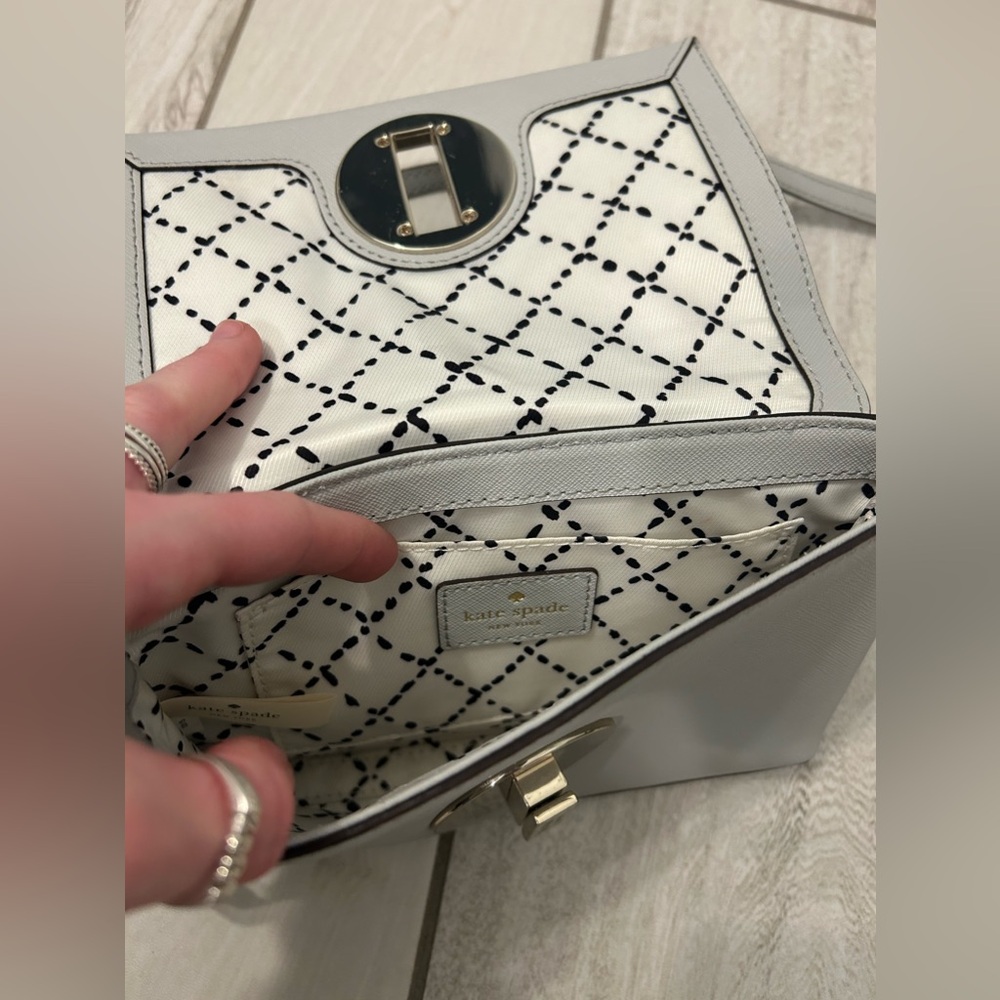 Kate Spade Crossbody Purse - Picture 6 of 11